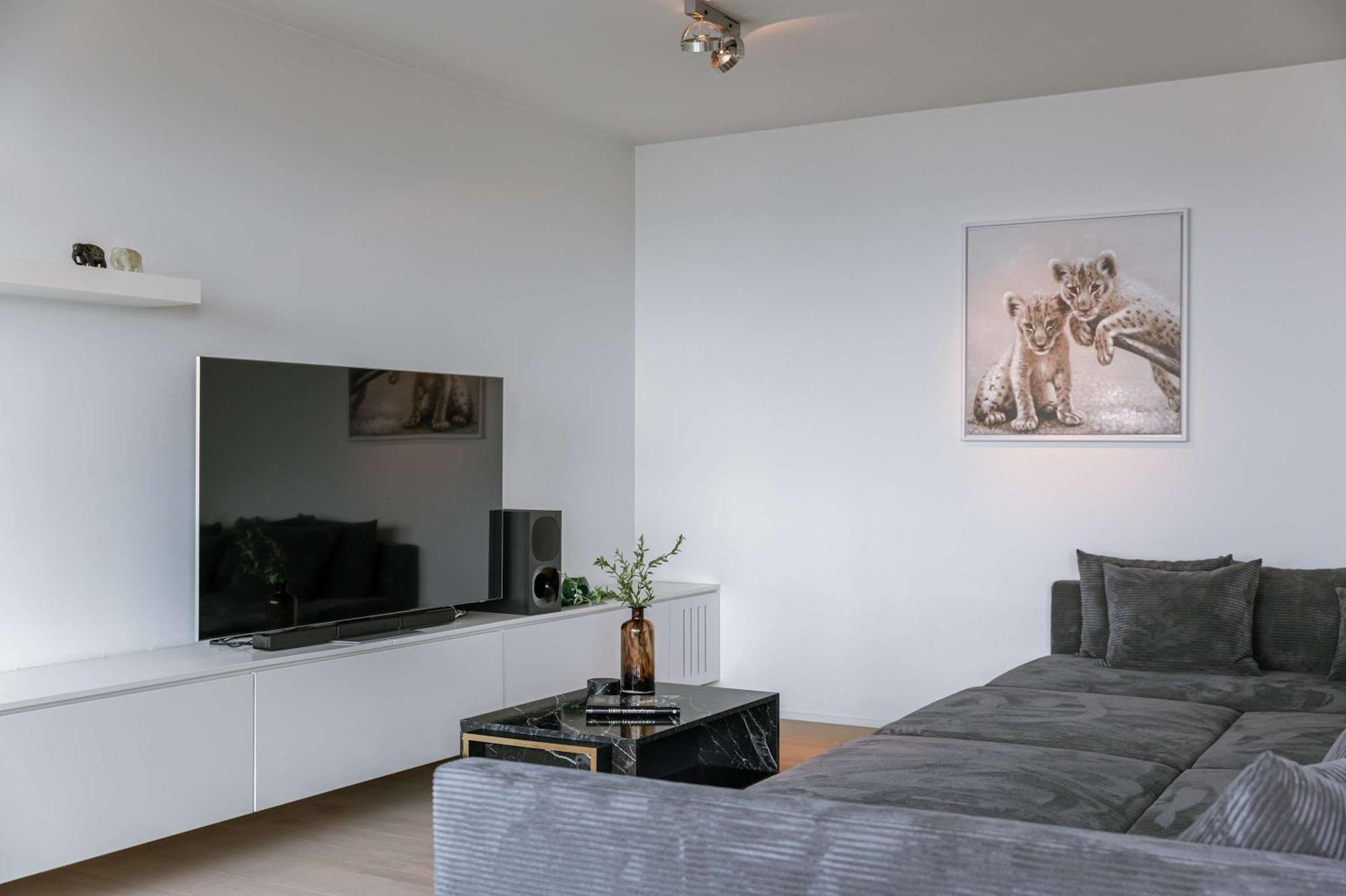 Modern With Views & 2 Bedrooms Appartement Antwerpen