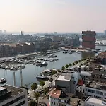 Modern Antwerp Apartment With City Views & 2 Bedrooms